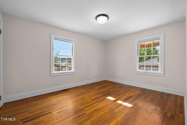 144 Allison Road, Piney Flats, TN 37686