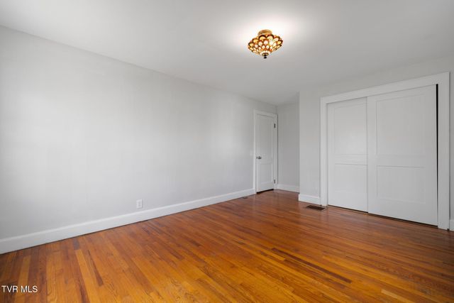 144 Allison Road, Piney Flats, TN 37686