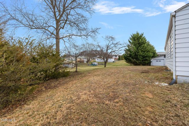 144 Allison Road, Piney Flats, TN 37686