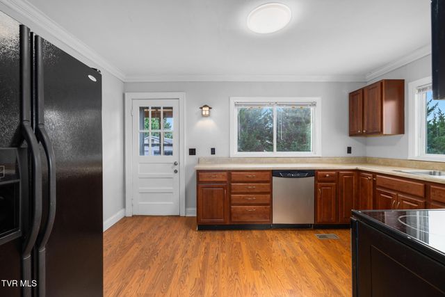 144 Allison Road, Piney Flats, TN 37686