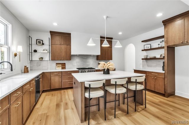 9767 Greiner Road, Clarence, NY 14031