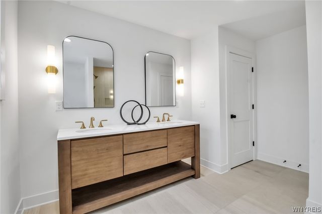 9767 Greiner Road, Clarence, NY 14031