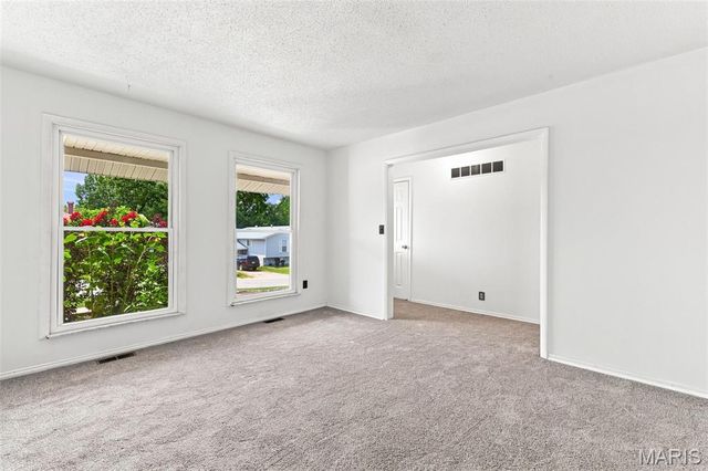 606 Willow Wood Court, St Charles, MO 63303