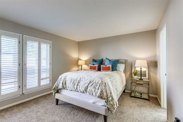 9848 Smokefeather Lane, Dallas, TX 75243