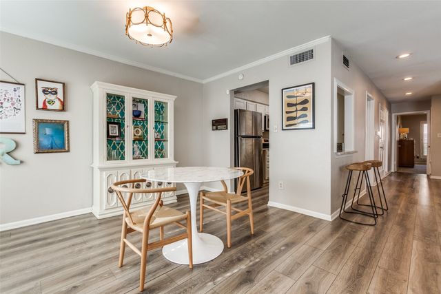 9848 Smokefeather Lane, Dallas, TX 75243
