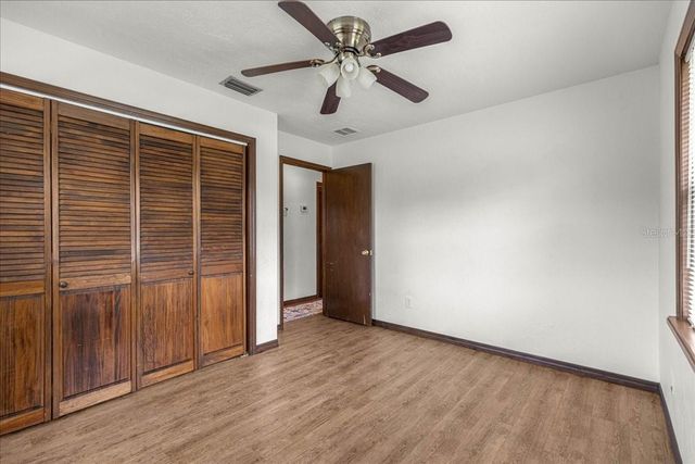 5741 NE 4TH PLACE, Ocala, FL 34470