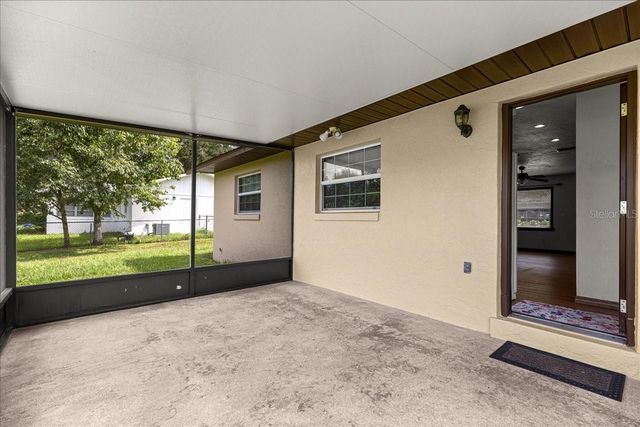 5741 NE 4TH PLACE, Ocala, FL 34470