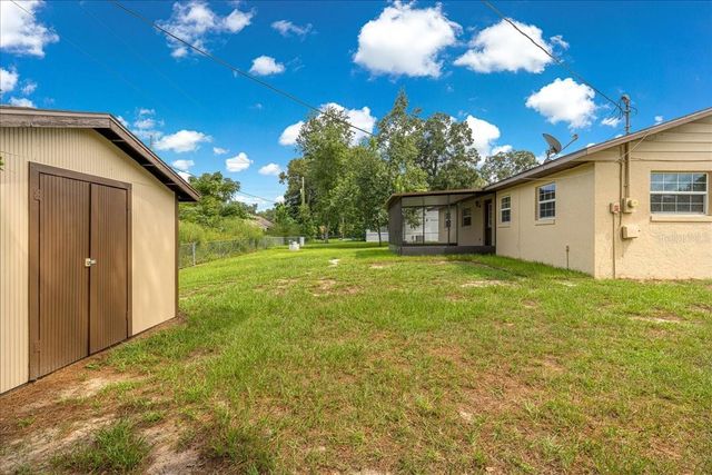 5741 NE 4TH PLACE, Ocala, FL 34470