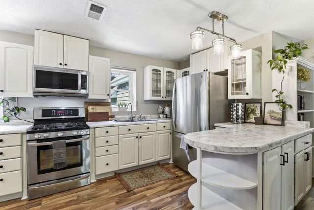 1381 Mississippi Street NE, Fridley, MN 55432