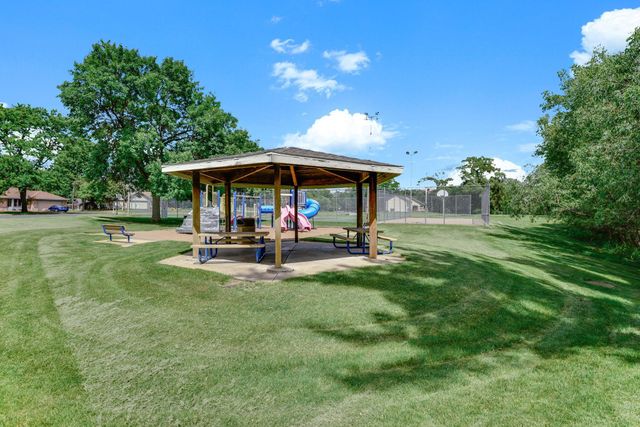 1381 Mississippi Street NE, Fridley, MN 55432