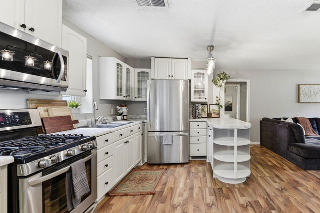 1381 Mississippi Street NE, Fridley, MN 55432