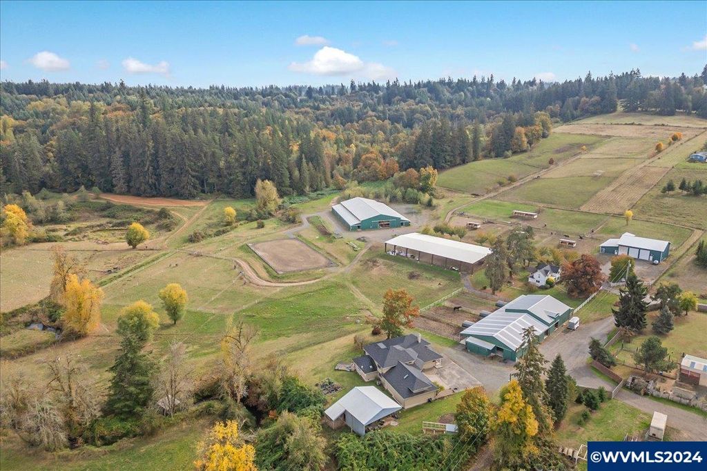 13492 S Warnock Rd, Oregon City, OR 97045