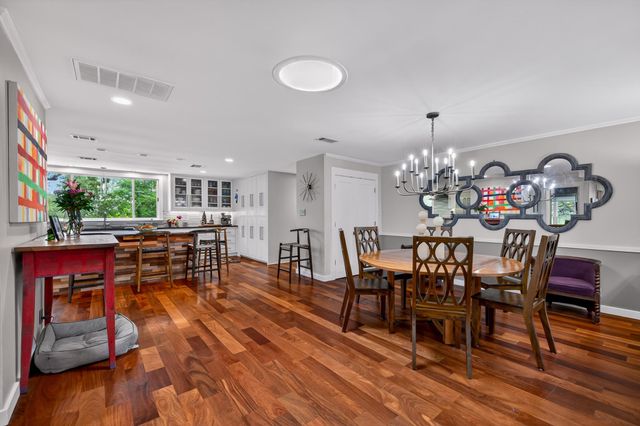18 Sundown PKWY, Austin, TX 78746
