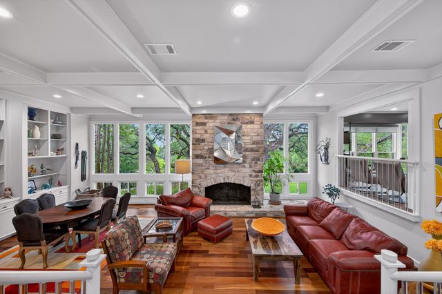 18 Sundown PKWY, Austin, TX 78746