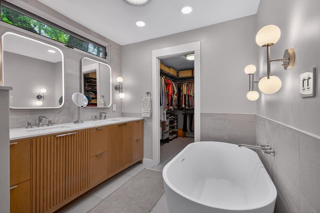 18 Sundown PKWY, Austin, TX 78746