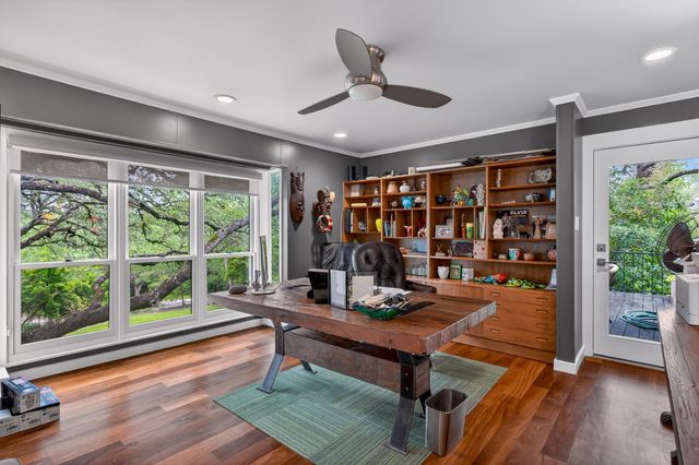 18 Sundown PKWY, Austin, TX 78746