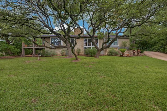 18 Sundown PKWY, Austin, TX 78746