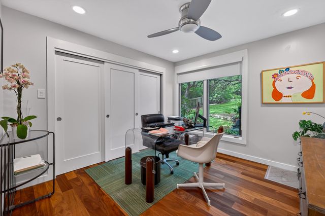 18 Sundown PKWY, Austin, TX 78746