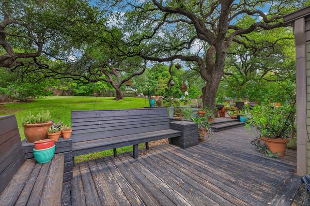 18 Sundown PKWY, Austin, TX 78746