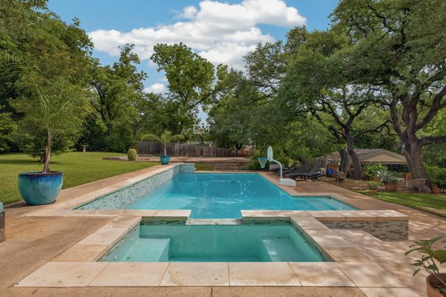18 Sundown PKWY, Austin, TX 78746