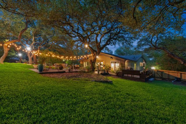 18 Sundown PKWY, Austin, TX 78746