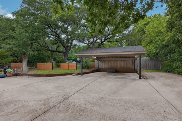 18 Sundown PKWY, Austin, TX 78746