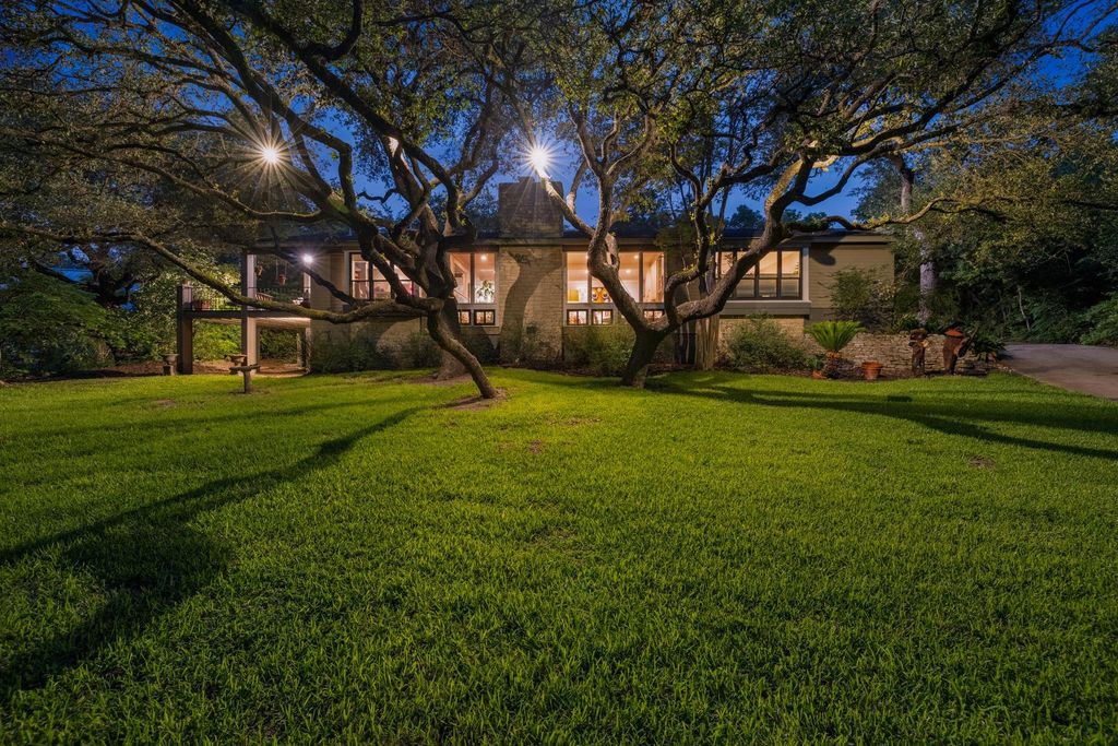 18 Sundown PKWY, Austin, TX 78746
