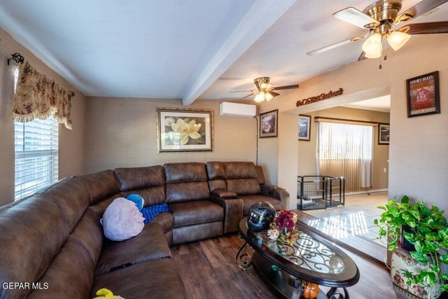 15360 Desert Bloom Drive, El Paso, TX 79938