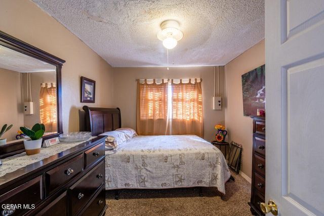 15360 Desert Bloom Drive, El Paso, TX 79938