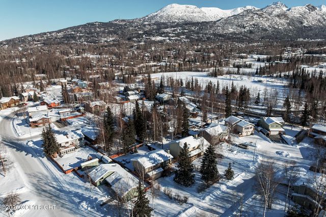 17715 Nitoanya Circle, Eagle River, AK 99577