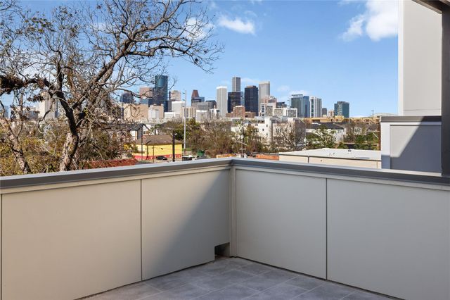 2709 Dennis Street, Houston, TX 77004