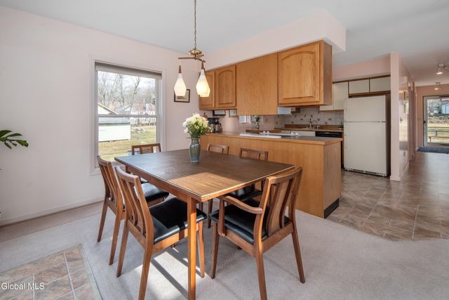 130 Van Allen Lane, Broadalbin, NY 12025