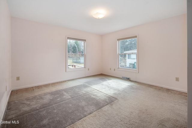 130 Van Allen Lane, Broadalbin, NY 12025