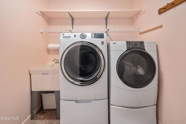 130 Van Allen Lane, Broadalbin, NY 12025