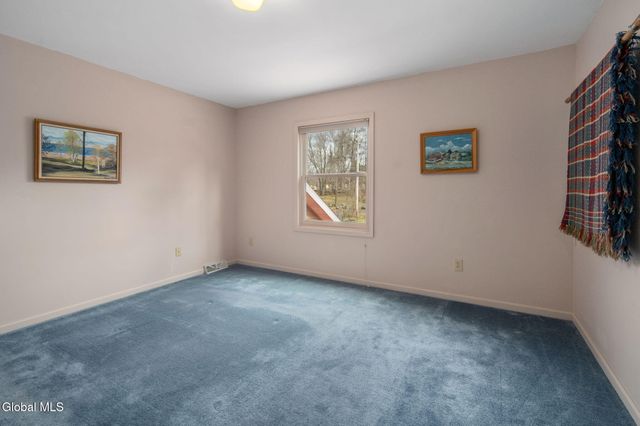 130 Van Allen Lane, Broadalbin, NY 12025