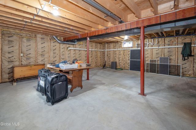 130 Van Allen Lane, Broadalbin, NY 12025