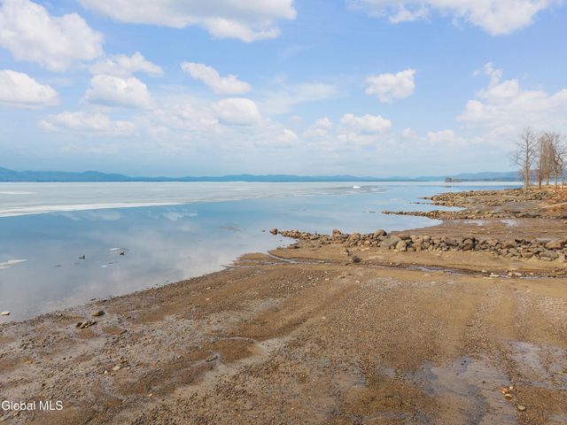 130 Van Allen Lane, Broadalbin, NY 12025