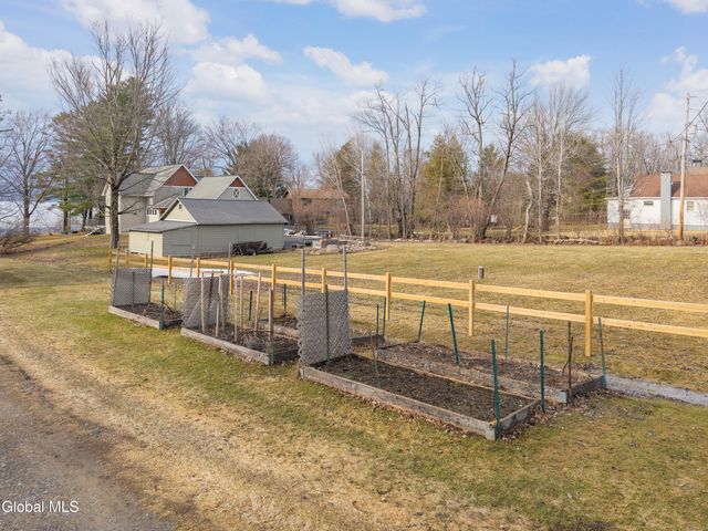 130 Van Allen Lane, Broadalbin, NY 12025