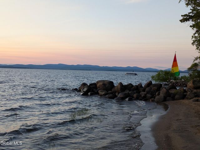 130 Van Allen Lane, Broadalbin, NY 12025