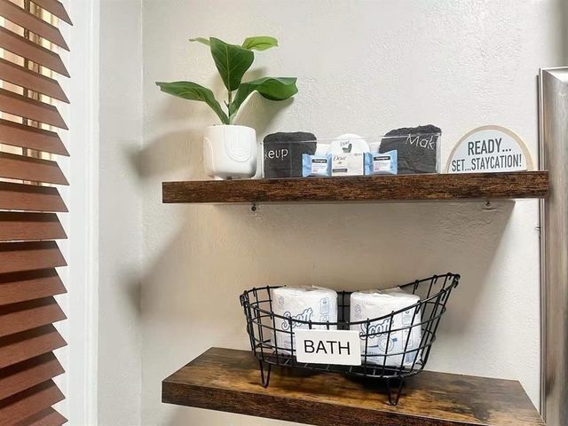 2205 NW Crosby Ave, Lawton, OK 73507