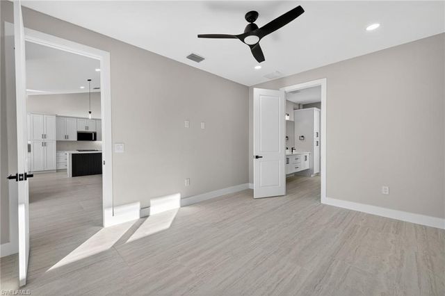 2700 Beach PKWY W, Cape Coral, FL 33914