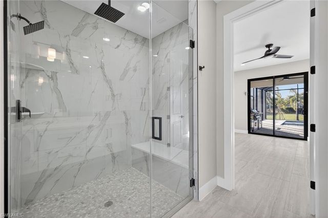 2700 Beach PKWY W, Cape Coral, FL 33914