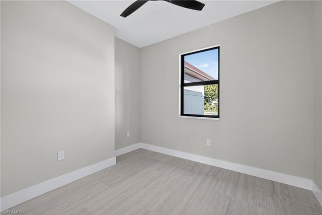 2700 Beach PKWY W, Cape Coral, FL 33914