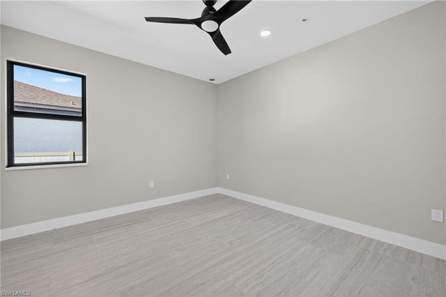 2700 Beach PKWY W, Cape Coral, FL 33914