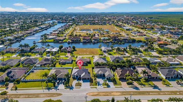 2700 Beach PKWY W, Cape Coral, FL 33914