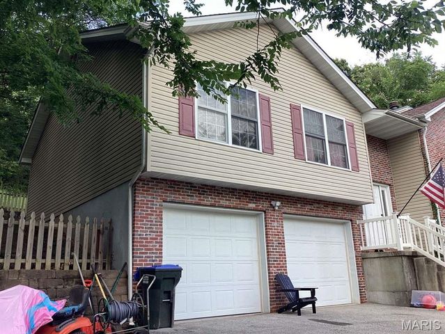 2011 Shady Station Trail, Dupo, IL 62239