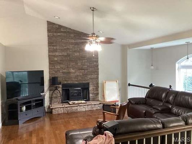 2011 Shady Station Trail, Dupo, IL 62239