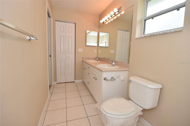 32 SLUMBER PATH, Palm Coast, FL 32164