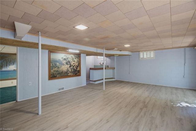 1011 Huntingdon Road, Winston-salem, NC 27104