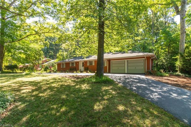 1011 Huntingdon Road, Winston-salem, NC 27104
